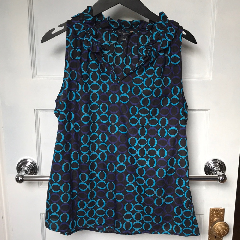 Banana Republic blue & purple sleeveless blouse M